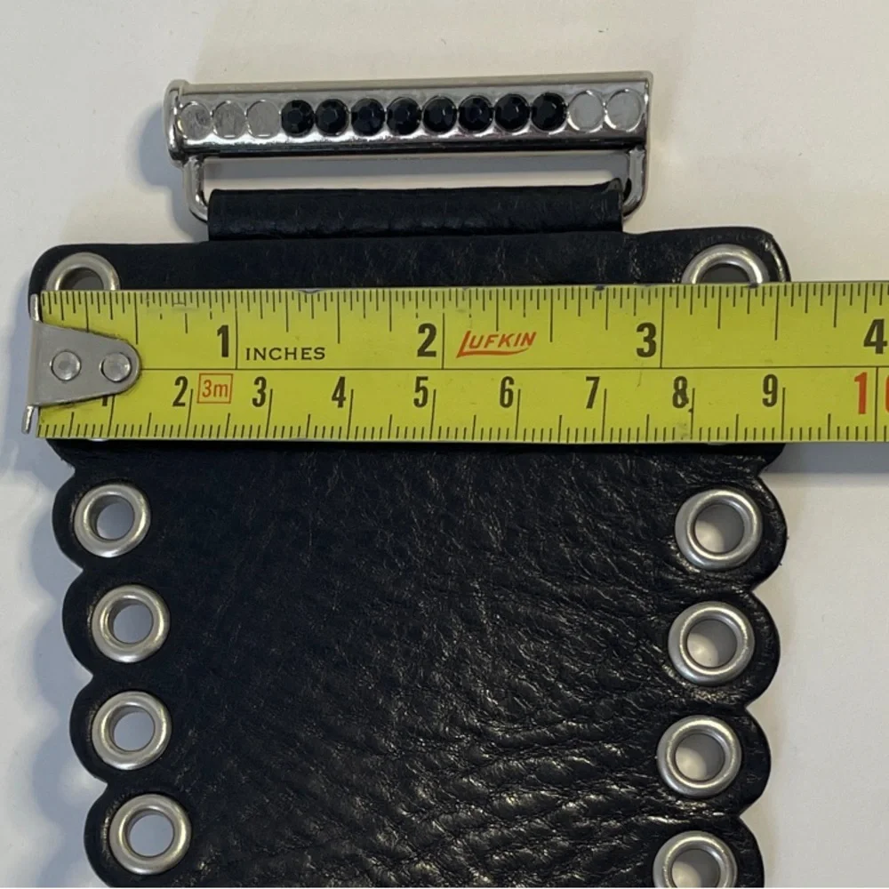 Vintage LE CHATEAU Y2K Black Leather Belt w Silver Eyelets & Crystal Front Clasp - Picture 9 of 10